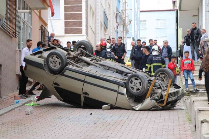 Doğalgaz Kutusuna Çarpıp Takla Attı