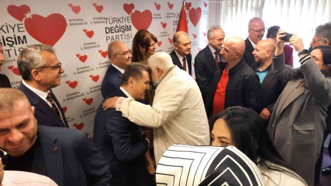 Tdp Genel Başkanı Mustafa Sarıgül İ̇stanbul’da Partililerle Bayramlaştı