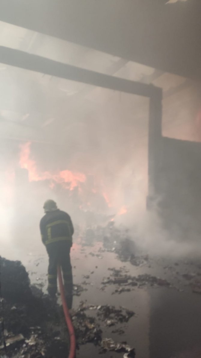 Battaniye Üretimi Yapan Fabrika Kullanılmaz Hale Geldi