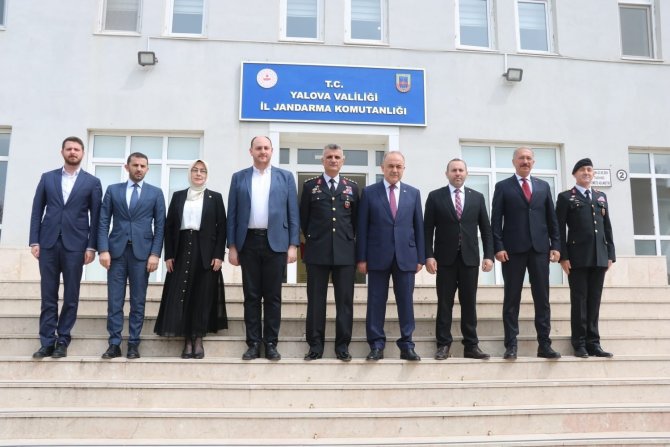 Yalova Protokolü Bayramlaştı
