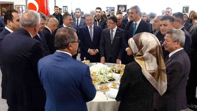 Yozgat’ta İl Protokolü Bayramlaşma Programında Bir Araya Geldi