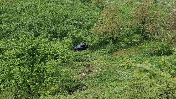 Otomobil 100 Metrelik Uçuruma Yuvarlandı: 1 Ölü
