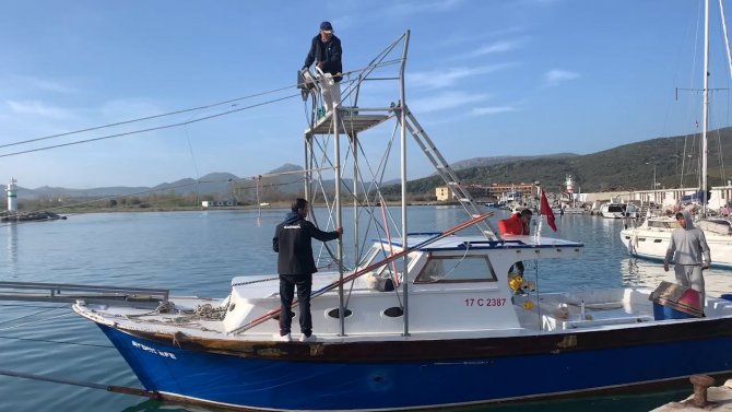 Gökçeada Açıklarında Kılıç Balığı Avı Renkli Görüntülere Sahne Oldu