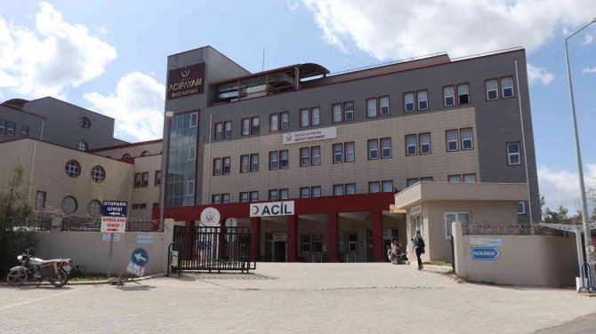 Evde Baygın Bulunan Kız Kardeşlerden 1’i Öldü