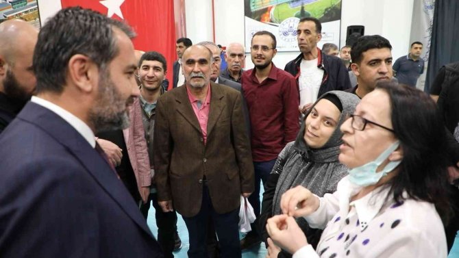 Duşakabin Konuşmasıyla Gündeme Gelen Elazığlı Depremzede Güllü Deniz: “Konuşmalarımız Başka Yere Çekildi’’