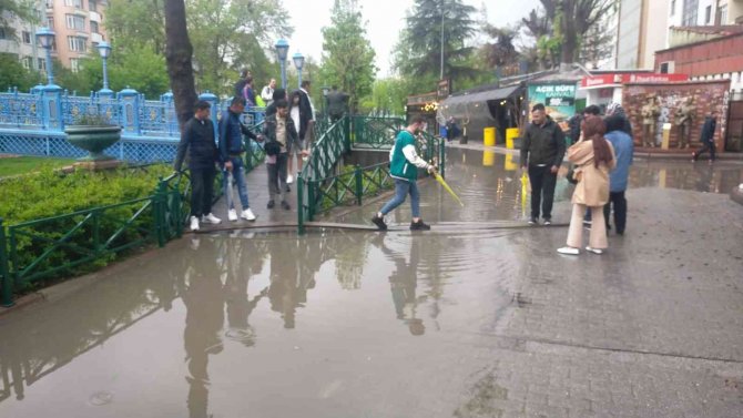 Eskişehir Yağmur Ve Doluya Teslim