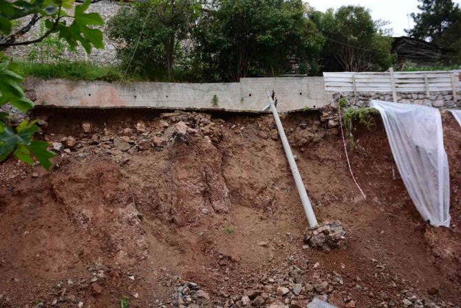 Toprak Kaydı, Mahalle Elektriksiz Kaldı