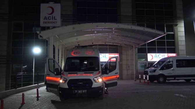 Irmaktan Tutulan Balığı Tüketen Aynı Aileden 9 Kişi Zehirlendi