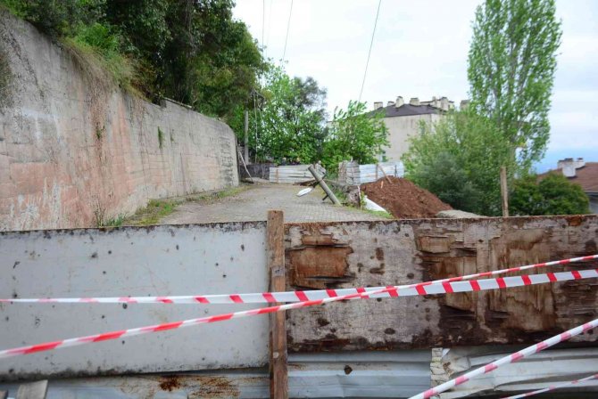 Toprak Kaydı, Mahalle Elektriksiz Kaldı