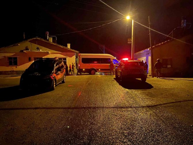 Tüfekle Ateş Etti, Polise Silah Doğrultup Kaçtı