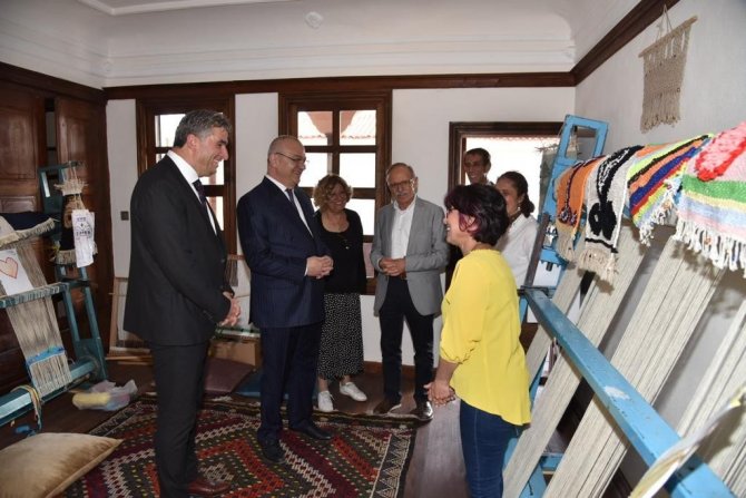 Başkan Ergün’den Üreten Kadınlara Ziyaret