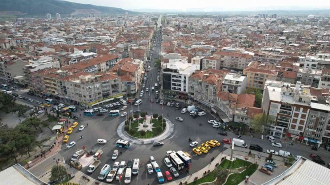 Akhisar’ı Büyükşehir Güzelleştiriyor
