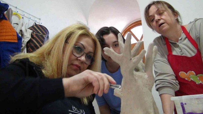 Toprak Ve Ateşin Dansı Seramikle Taçlanıyor