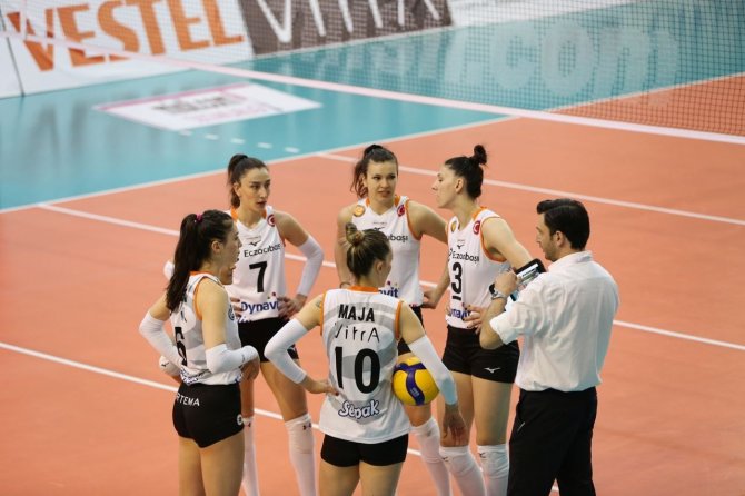 Eczacıbaşı Dynavit, Sezonu Üçüncü Sırada Tamamladı