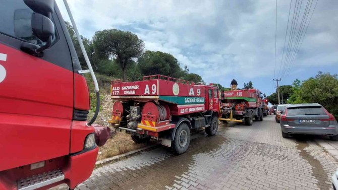 Çeşme Karadağ’da Çıkan Yangın Kontrol Altına Alındı