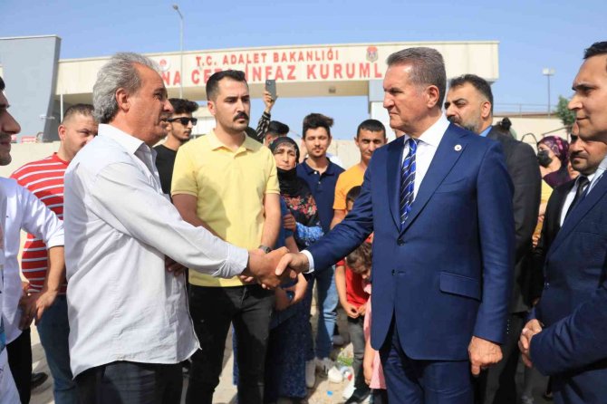Mustafa Sarıgül, Adana’da ‘Genel Af’ Çağrısını Tekrarladı