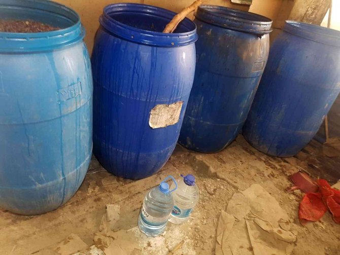 810 Litre Sahte İçki Ele Geçirildi