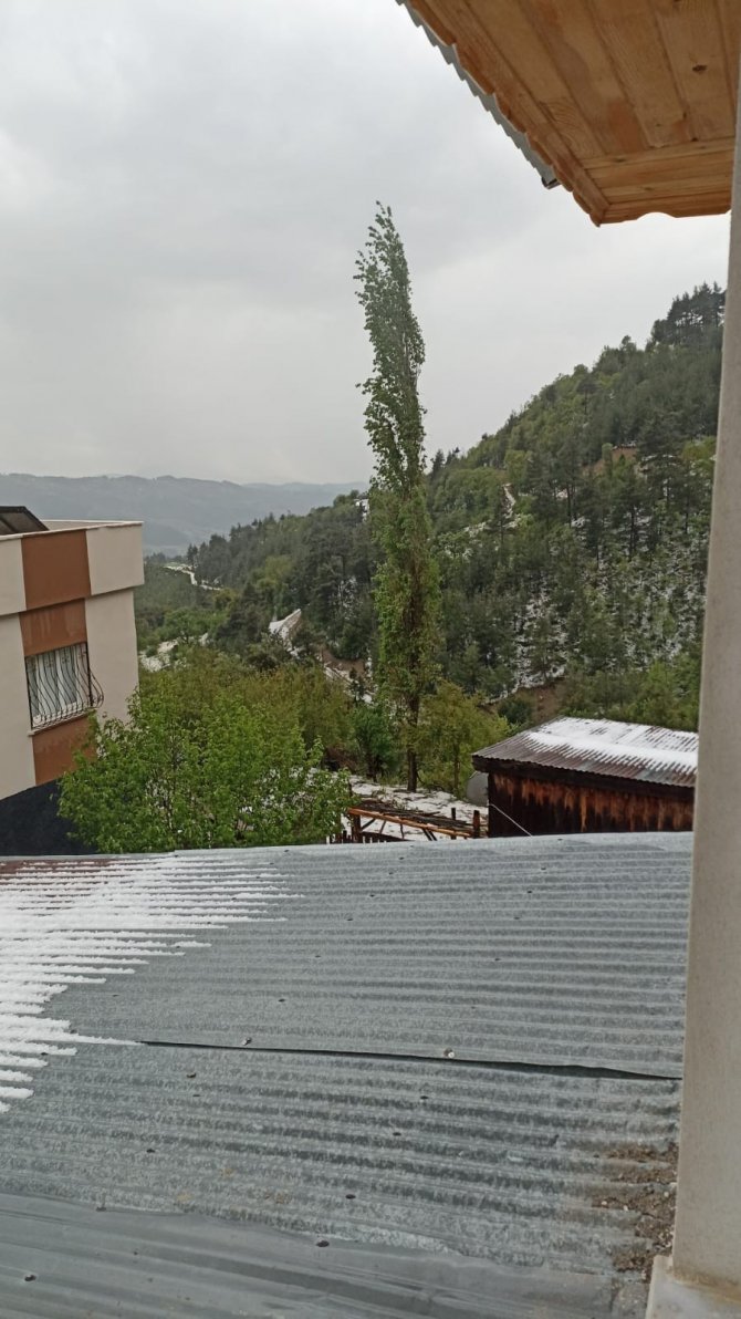 Adana’da Dolu Yağışı Etkili Oldu