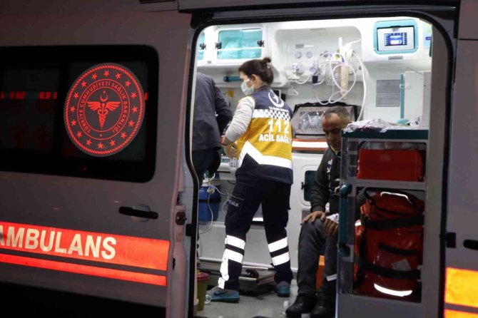 Ankara’da Düğün Dönüşü Kaza: 2’si Ağır 8 Kişi Yaralı
