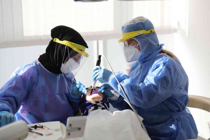 Büyükşehir Ağız Ve Diş Sağlığı Polikliniği’nde Bir Yılda 8 Bin 408 Hastaya Hizmet Verildi