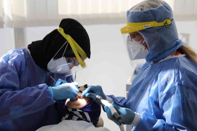 Büyükşehir Ağız Ve Diş Sağlığı Polikliniği’nde Bir Yılda 8 Bin 408 Hastaya Hizmet Verildi