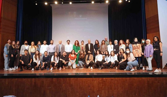 Günde 4,9 Milyon Somun Ekmek İsraf Ediliyor