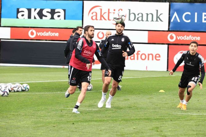 Beşiktaş’ta Fenerbahçe Maçı Hazırlıkları Başladı