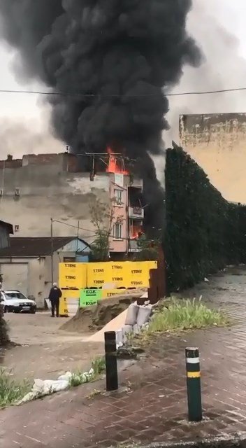 Bursa’da Sabah Saatlerinde Yangın Paniği