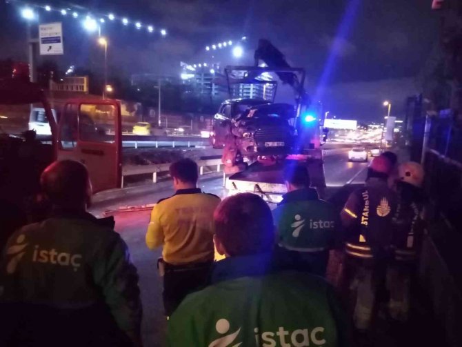 Zeytinburnu’nda Trafik Kazası: 1 Yaralı