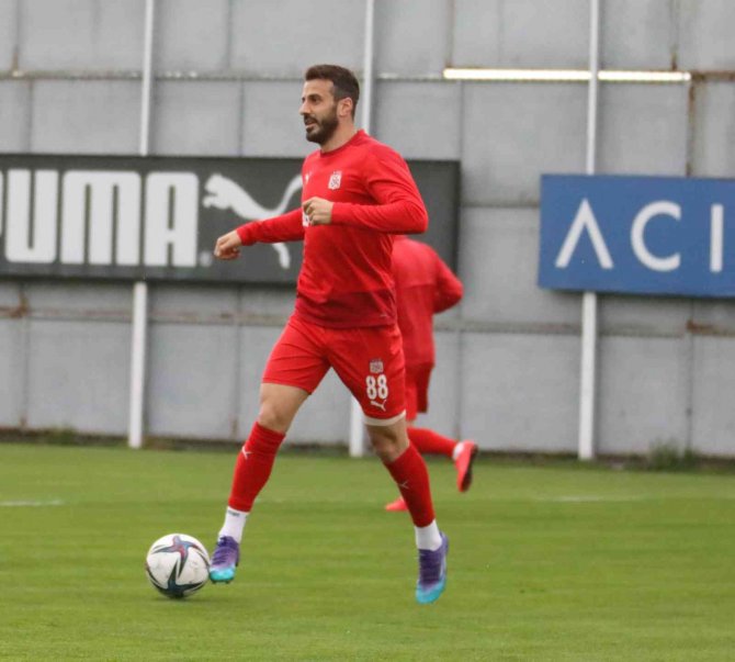 Sivasspor’da Kasımpaşa Mesaisi Başladı