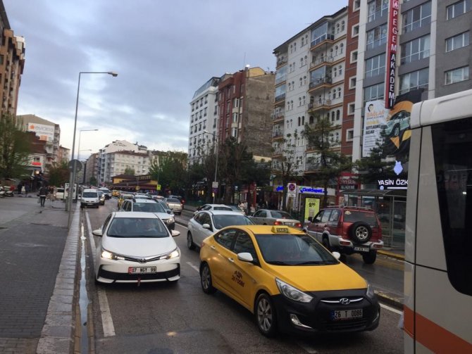 Bayram Trafiği Eskişehirlilere Zor Anlar Yaşattı