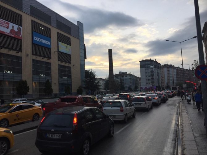 Bayram Trafiği Eskişehirlilere Zor Anlar Yaşattı