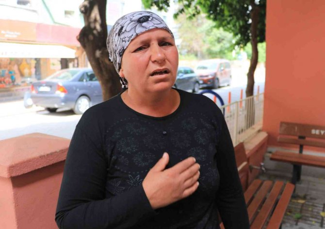 Cam Silerken Ölen Adamın Cenazesi Gözyaşlarıyla Alındı