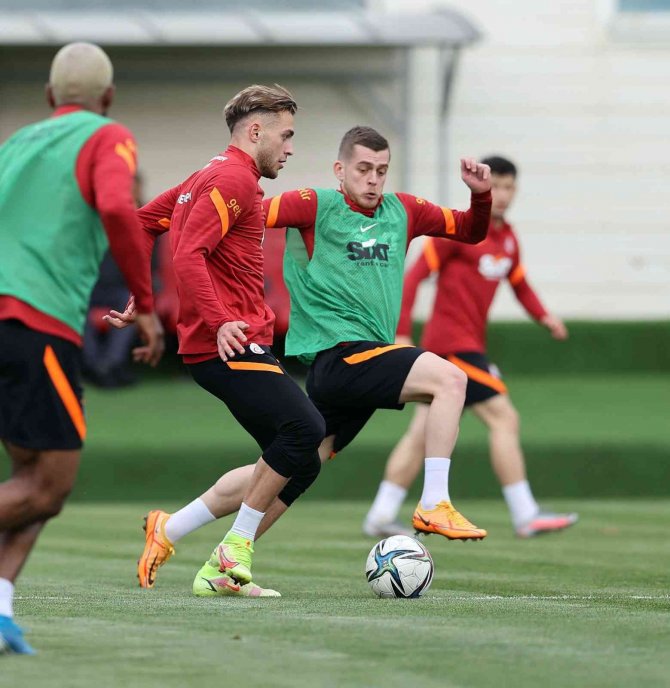 Galatasaray’da Medipol Başakşehir Maçı Hazırlıkları Başladı