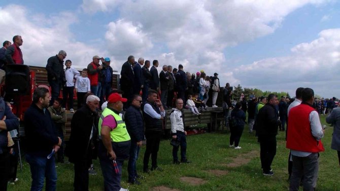 Kavasoğlu Ve Şamdancıbaşı İ̇brahim Yağlı Güreşleri, At Yarışları İle Başladı