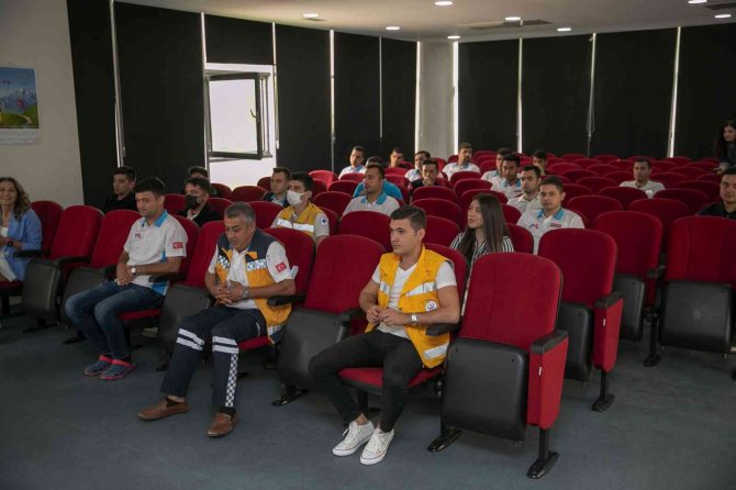 Belediye Ambulans Birimi Personeline ’Etkili İletişim Teknikleri’ Eğitimi