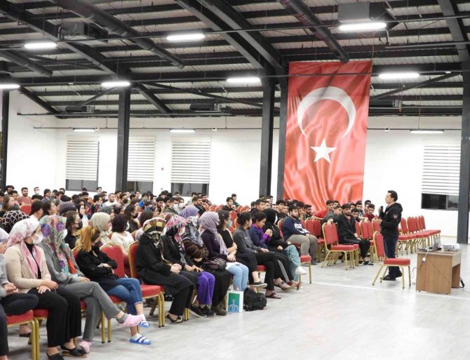 Yurtlarda Öğrencilere “Terör Uyarısı”