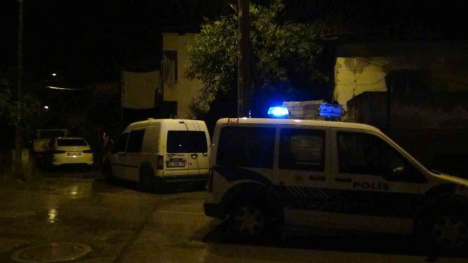 Kozan’da Evinin Önünde Silahlı Saldırıya Uğrayan Kişi Öldü