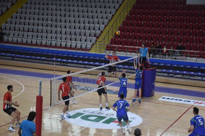 Afyonkarahisar’da Voleybol Genç Erkekler Play Off Müsabakaları Sona Erdi