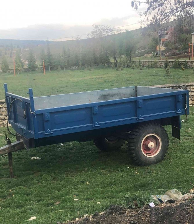 Çalınan Römork Olay Yerinden 50 Km Uzaklıktaki Merada Bulundu
