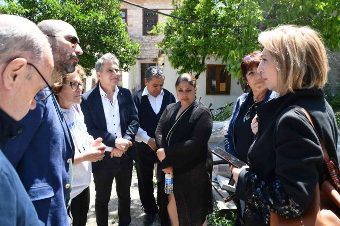 Ünlü Sanatçı Alexandra Gravas Atalarının İzini Söke’de Buldu