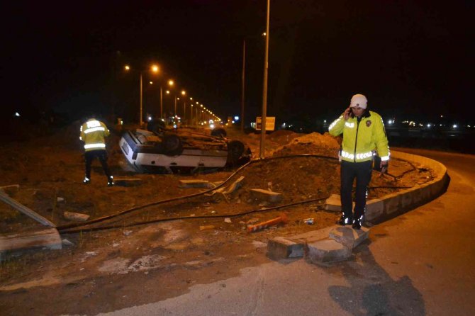 Alkollü Sürücü Takla Atan Otomobilden Burnu Bile Kanamadan Çıktı