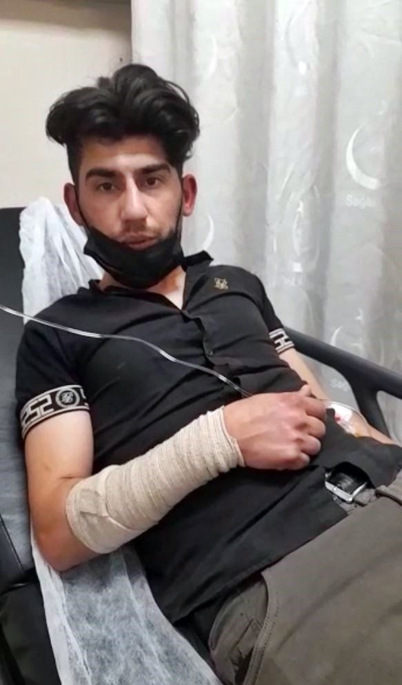 Zincir Marketten Aldığı Tarihi Geçmiş Sandviç Nedeniyle Hastanelik Oldu