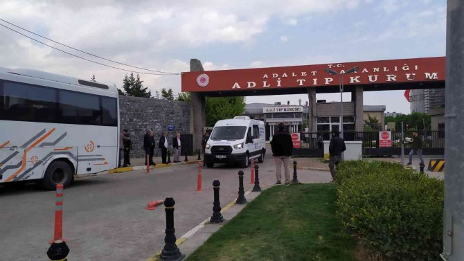 19 Yaşındaki Genç Kızın Sokak Ortasında Vurulma Anı Kamerada