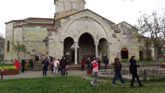 Pandemi Tedbirleri Gevşedi Turizm Hareketlenmeye Başladı