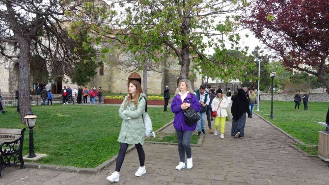 Pandemi Tedbirleri Gevşedi Turizm Hareketlenmeye Başladı