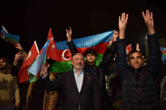 Ünlü Sanatçı Azerin’den Unutulmaz Konser