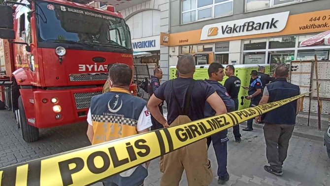 Vatandaşlar İntihar Girişimini Film Gibi İzledi