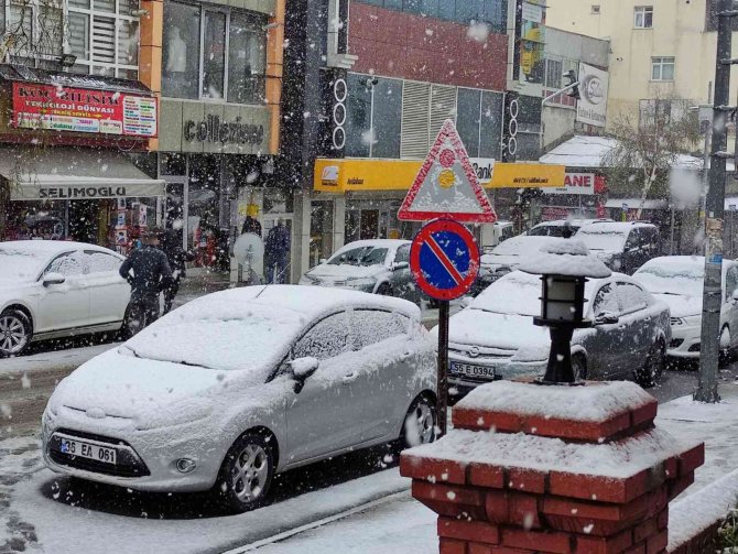 Ardahan’a Mayıs Ayında Kar Sürprizi