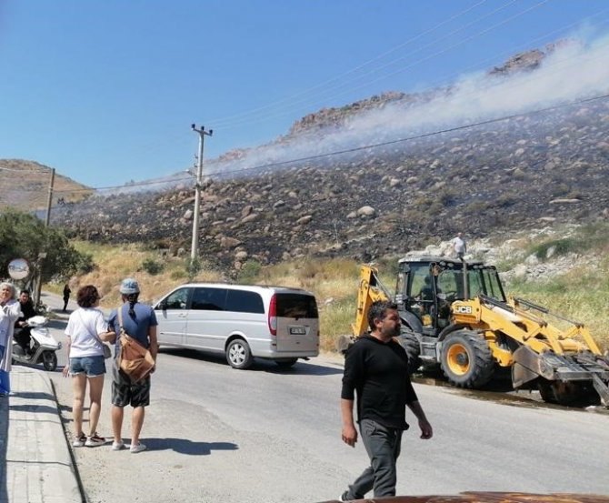 Bodrum’da Otluk Ve Makilik Alanda Yangın